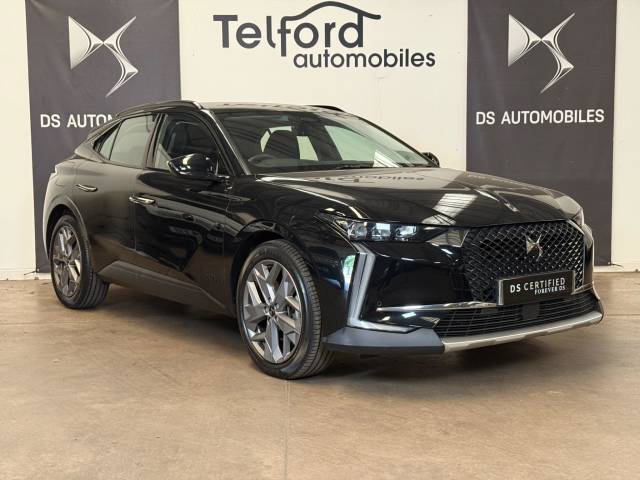 DS AUTOMOBILES DS 4 1.6 E-TENSE Cross Rivoli 5dr EAT8 Hatchback Petrol / Electric Hybrid BLACK