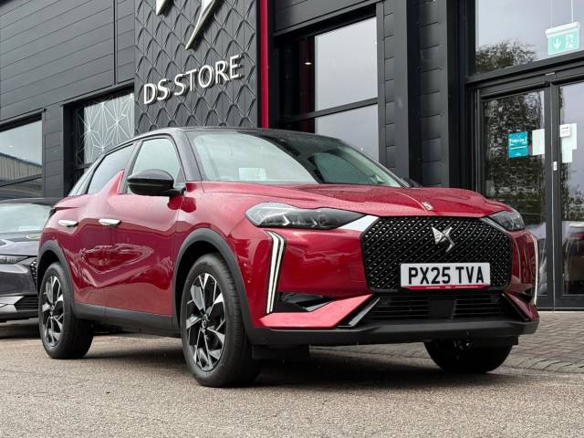 2025 DS AUTOMOBILES DS 3 E-TENSE 54kWh Opera Auto 5dr