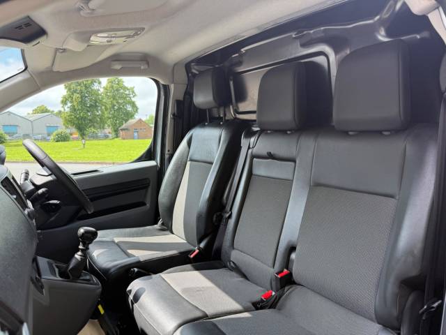 2022 Peugeot Expert 1400 2.0 BlueHDi 145 Professional Premium Van