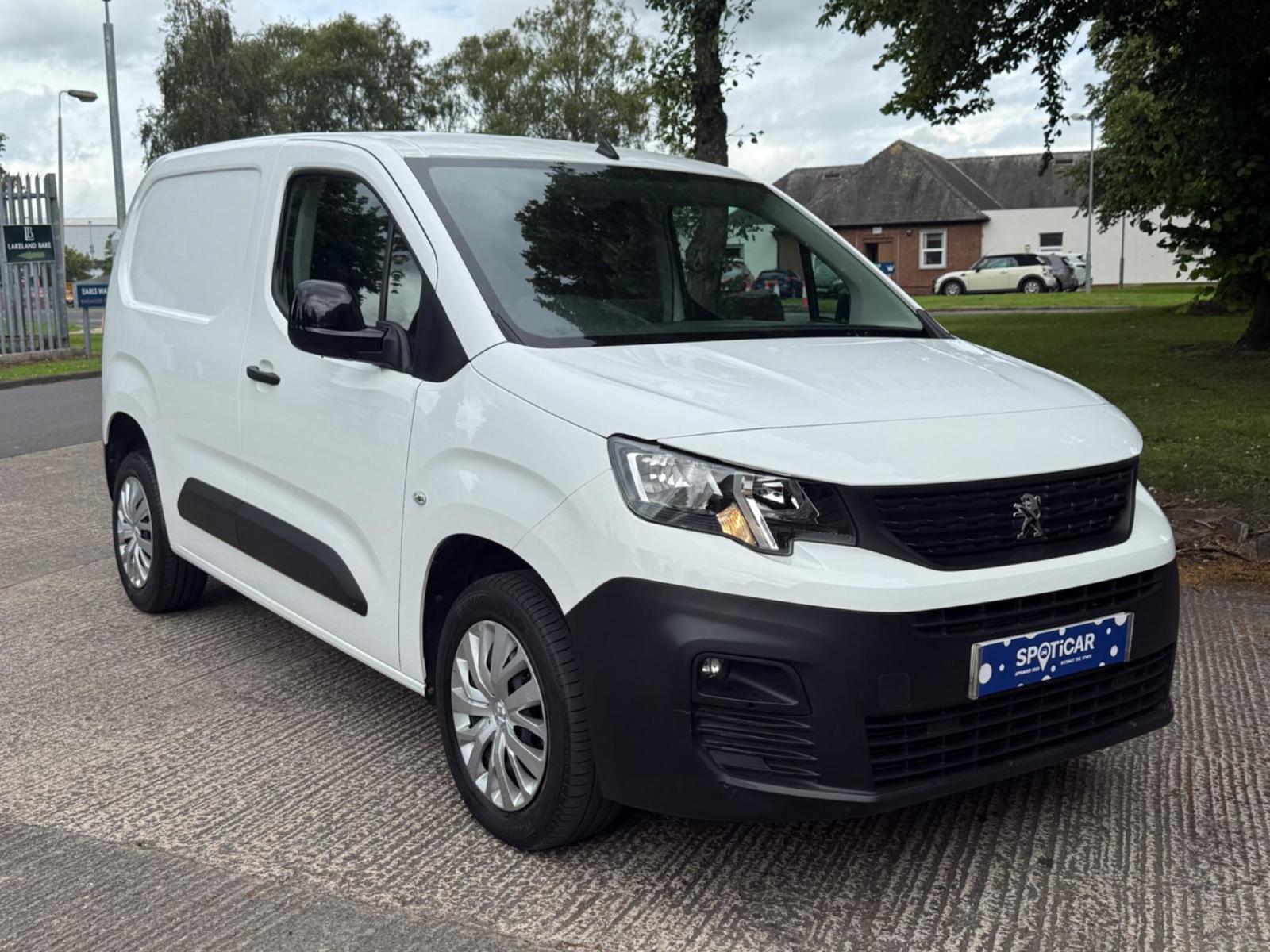 2022 Peugeot Partner