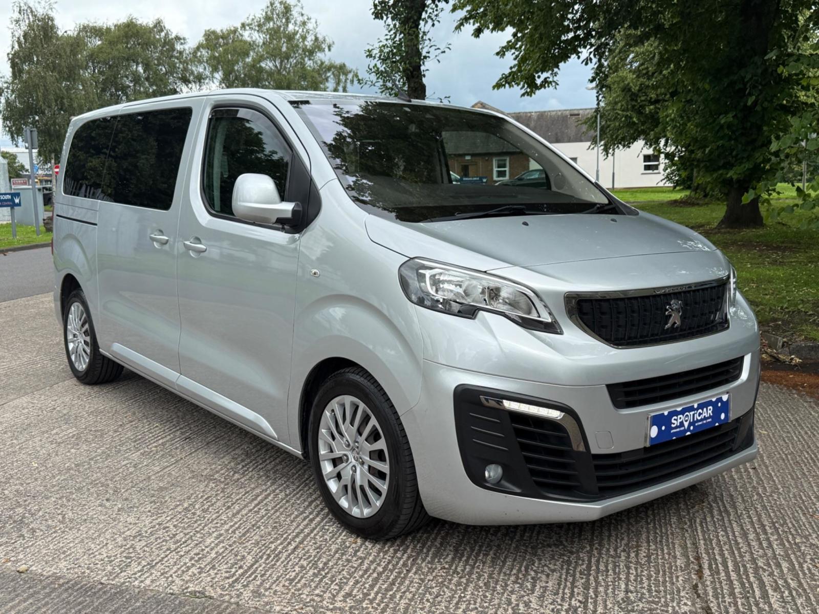 2016 Peugeot Traveller