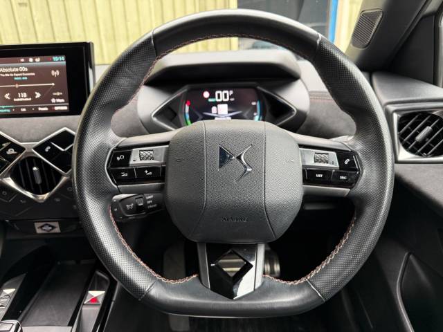 2021 DS AUTOMOBILES DS 3 CROSSBACK 0.0 100kW E-TENSE Performance Line 50kWh 5dr Auto