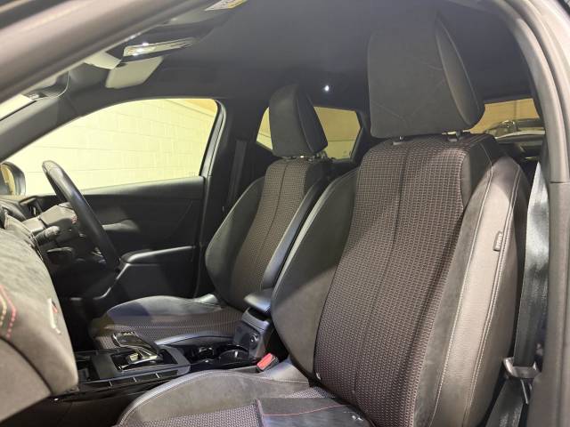 2021 DS AUTOMOBILES DS 3 CROSSBACK 0.0 100kW E-TENSE Performance Line 50kWh 5dr Auto