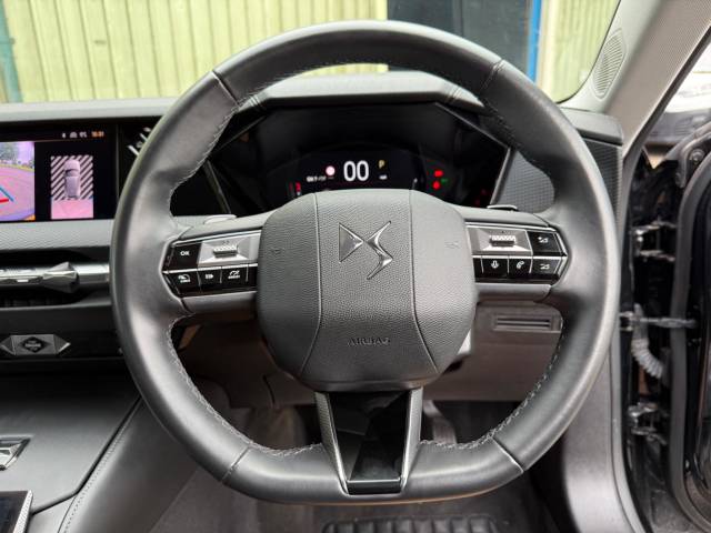 2022 DS AUTOMOBILES DS 4 1.2 PureTech Cross Trocadero 5dr EAT8