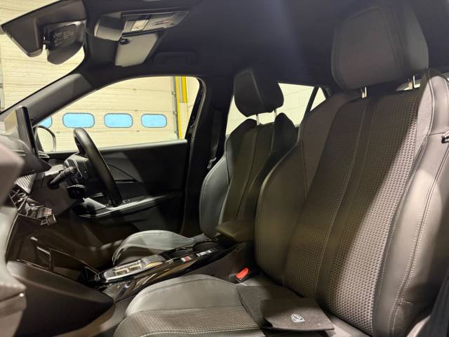 2022 Peugeot 2008 1.2 PureTech 130 GT 5dr EAT8