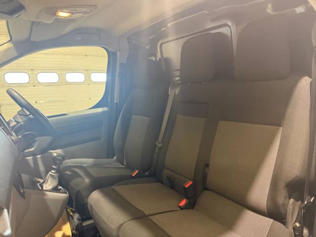 2023 Peugeot Expert 1400 2.0 BlueHDi 145 Professional Premium Van