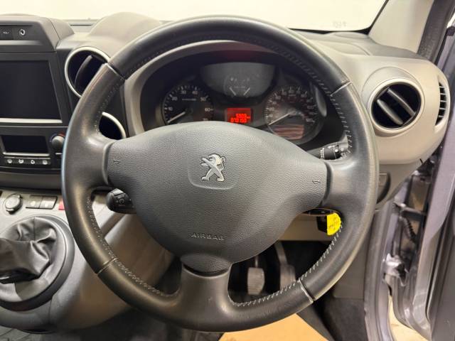 2018 Peugeot Partner Tepee 1.6 BlueHDi 100 Outdoor 5dr