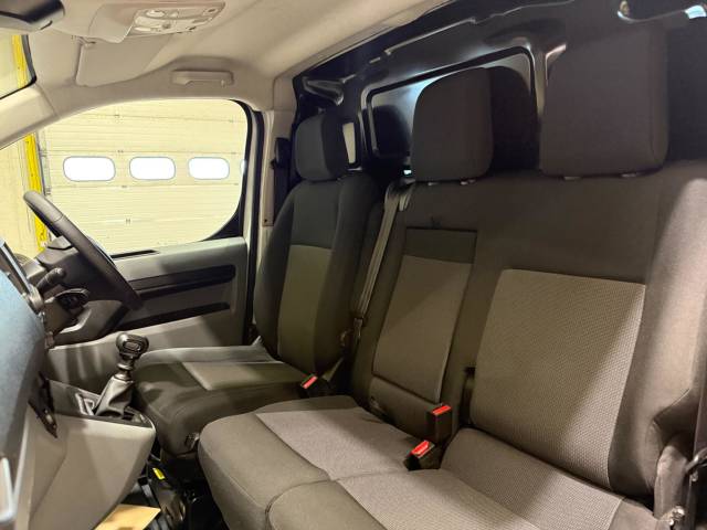 2022 Peugeot Expert 1000 1.5 BlueHDi 100 Professional Premium Van