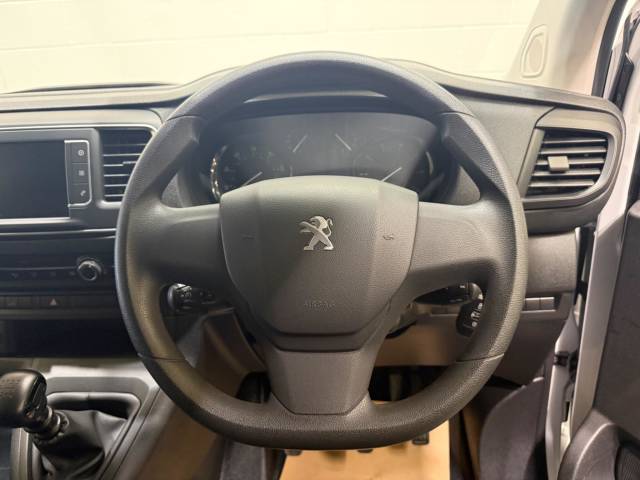 2023 Peugeot Expert 1400 2.0 BlueHDi 145 Professional Premium + Van