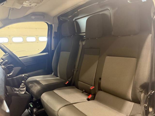 2023 Citroen Dispatch 1400 2.0 BlueHDi 145 Van Driver Edition