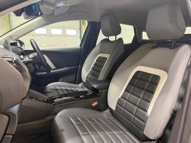 2025 Citroen e-C4 0.0 115kW Max Extended Range 54kWh 5dr Auto