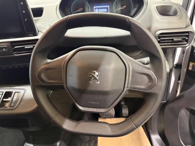 2023 Peugeot e-Partner 800 100kW 50kWh Professional Premium + Van Auto