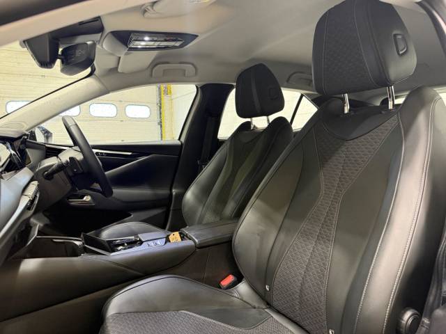 2024 DS AUTOMOBILES DS 4 1.2 PureTech Cross Trocadero 5dr EAT8