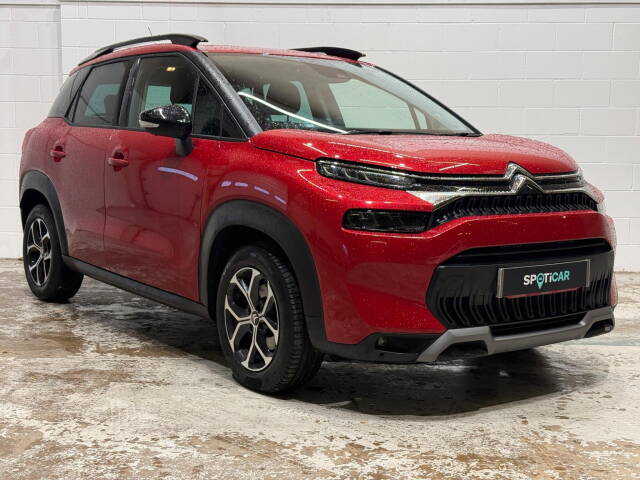 Citroen C3 Aircross 1.2 PureTech 110 Shine 5dr MPV Petrol RED