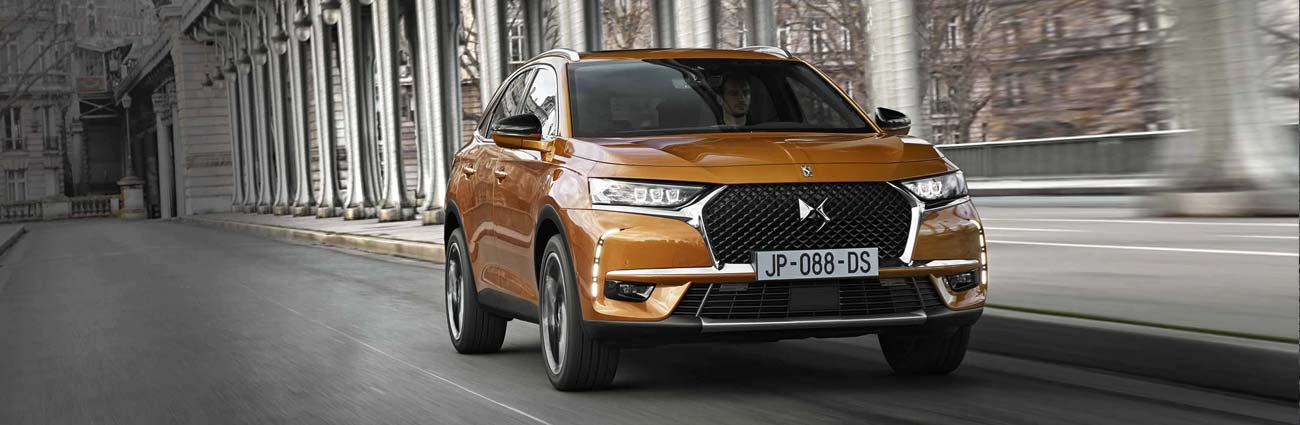 ds 7-crossback Banner